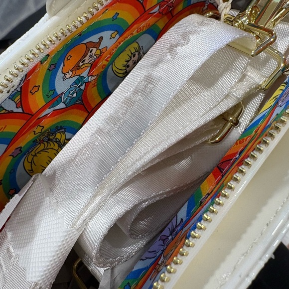 Loungefly Rainbow Brite Iridescent White Tote Bag - Picture 5 of 5